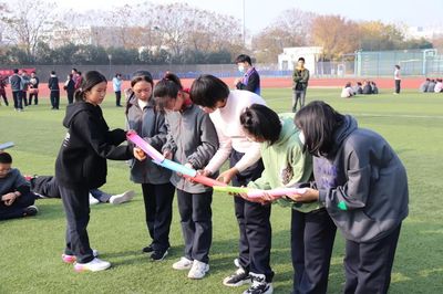 “强国下一代 共筑航天梦”——常州市明德实验中学体验式科普实践活动圆满收官