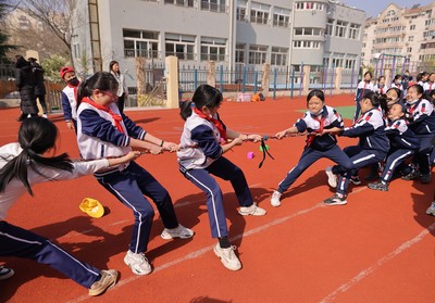 体验式心理拓展进校园 助力学生健康成长——青岛南仲小学开展“心理健康校园行”活动